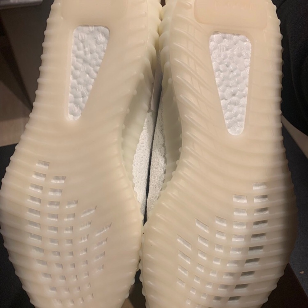 Yeezy - Picture 3 of 3